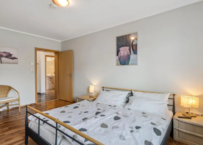 Mit Balkon Und Schoenem Moselblick By Interhome