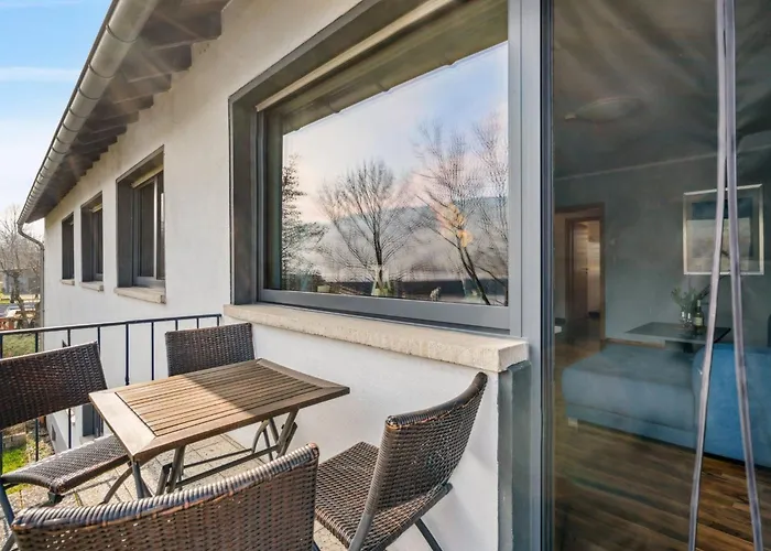 Mit Balkon Und Schoenem Moselblick By Interhome 公寓 施莱希